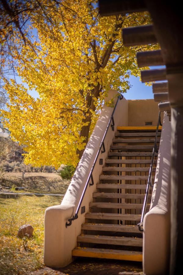 Hotel Sagebrush & 3*