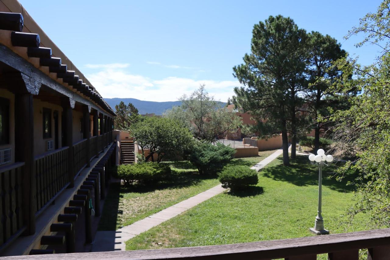 Sagebrush & Hotel 3*