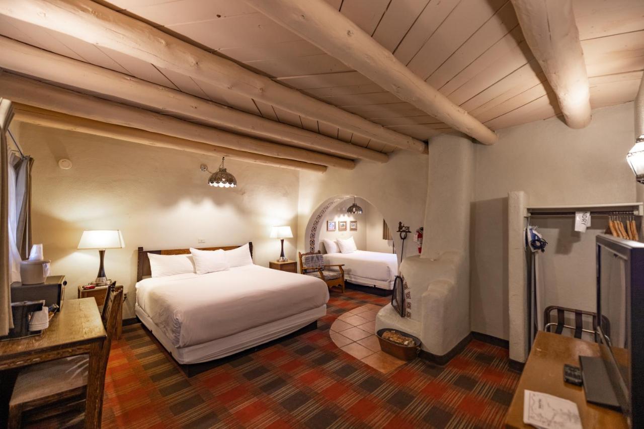Sagebrush & Hotel 3*