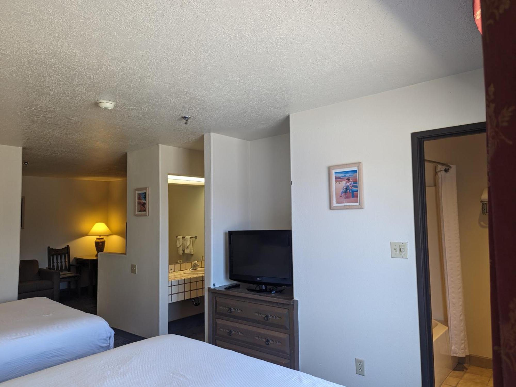 Sagebrush & Hotel 3*